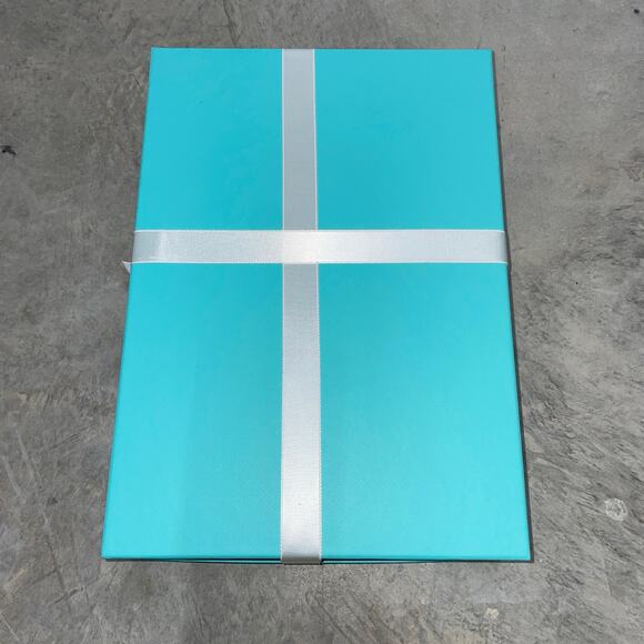 Tiffany & Co. Pair of Diamond Point Champagne Flutes New RARE retired - Picture 7 of 13